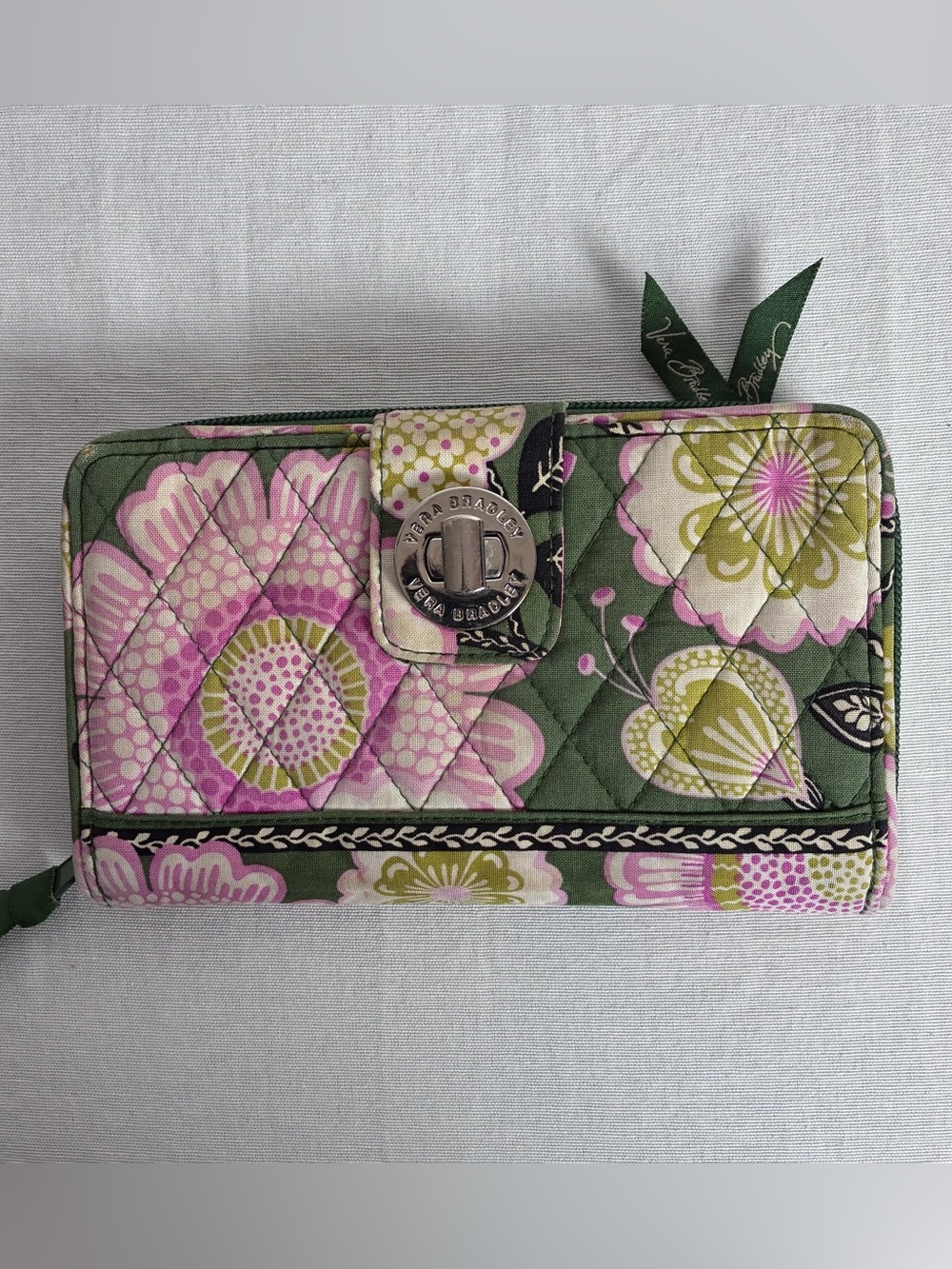Vera Bradley Turnlock Wallet Olivia Pink Quilted Green Floral Accordion Clutch